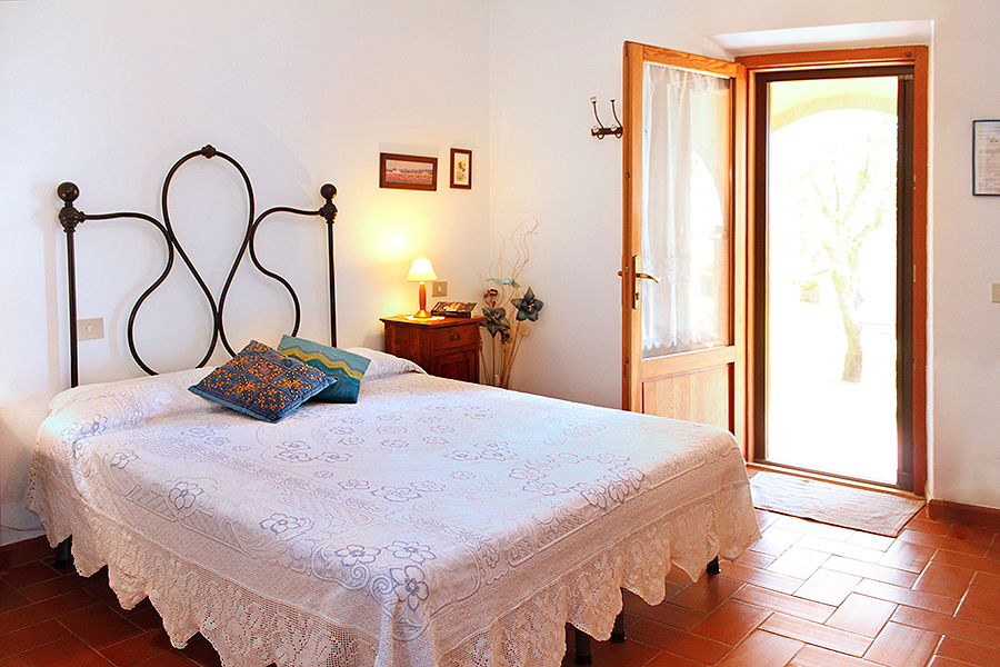 Agriturismo a Scansano con camere - Camera Blu Agriturismo il Marciatoio (3)